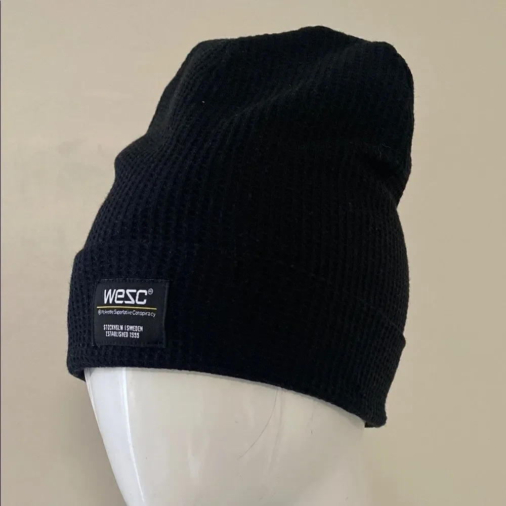 NWOT Wesc Black Thermal Waffle Knit Unisex Beanie Logo Hat Size L/XL